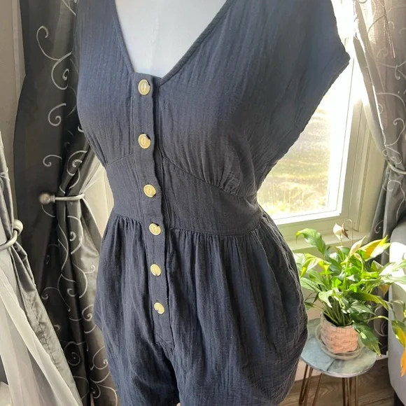 Romper - Picture 5 of 13